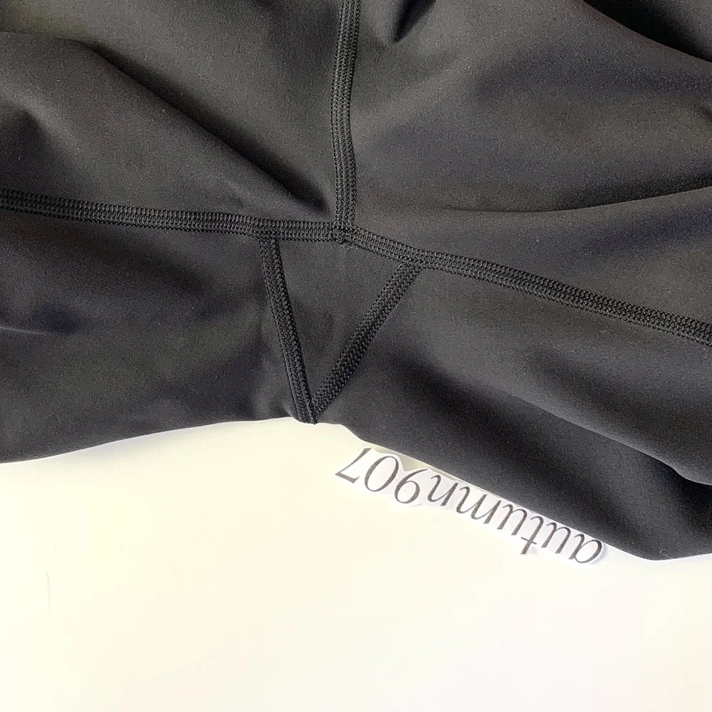 ❗️SOLD❗️Lululemon Invigorate 25" - Picture 10 of 12